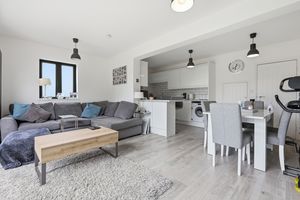 Photo 16- click for photo gallery